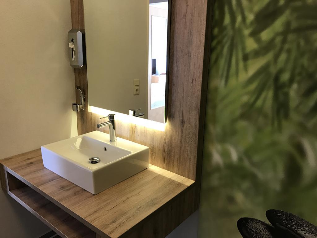 Ferienwohnung 1 Im Haus Huehnergott Sellin ภายนอก รูปภาพ